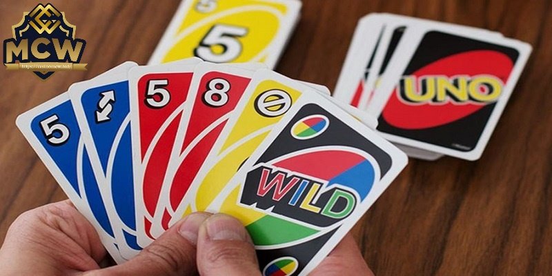 Luật chơi bài Uno chuẩn nhất dành cho người chơi mới 1 Bài Uno là gì?
